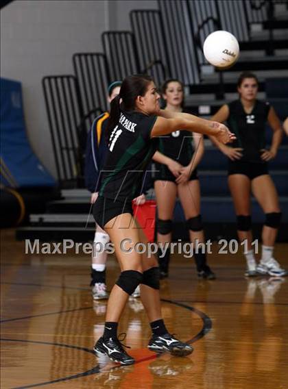 Thumbnail 3 in Cedar Park vs Midwy photogallery.