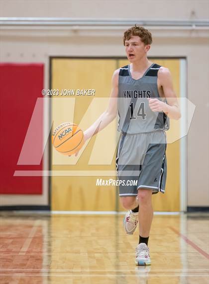 Thumbnail 1 in Lund vs. Round Mountain (NIAA 1A Central League Semifinal) photogallery.