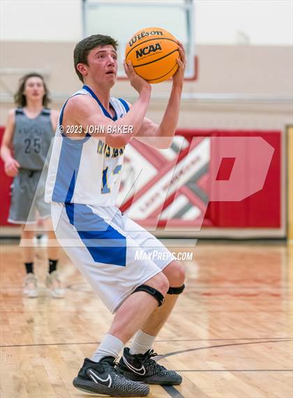 Thumbnail 1 in Lund vs. Round Mountain (NIAA 1A Central League Semifinal) photogallery.