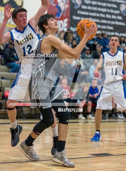 Thumbnail 1 in Lund vs. Round Mountain (NIAA 1A Central League Semifinal) photogallery.