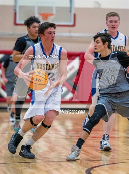Thumbnail 3 in Lund vs. Round Mountain (NIAA 1A Central League Semifinal) photogallery.