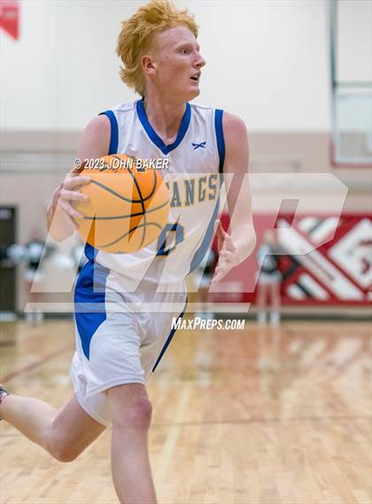 Thumbnail 1 in Lund vs. Round Mountain (NIAA 1A Central League Semifinal) photogallery.