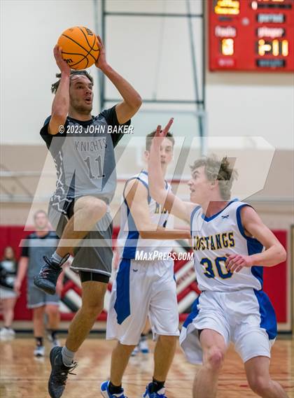 Thumbnail 2 in Lund vs. Round Mountain (NIAA 1A Central League Semifinal) photogallery.