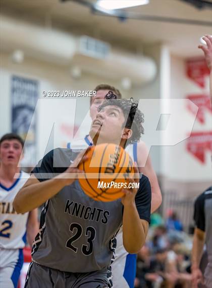 Thumbnail 1 in Lund vs. Round Mountain (NIAA 1A Central League Semifinal) photogallery.
