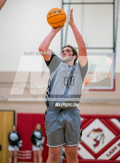 Thumbnail 3 in Lund vs. Round Mountain (NIAA 1A Central League Semifinal) photogallery.