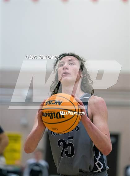 Thumbnail 2 in Lund vs. Round Mountain (NIAA 1A Central League Semifinal) photogallery.