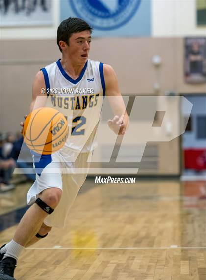 Thumbnail 1 in Lund vs. Round Mountain (NIAA 1A Central League Semifinal) photogallery.