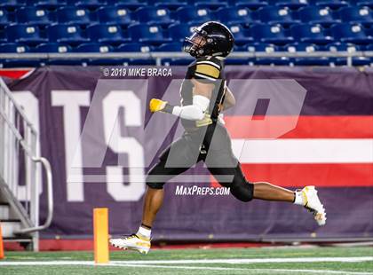 Thumbnail 1 in Central vs. Duxbury (MIAA Division 3 State Final) photogallery.