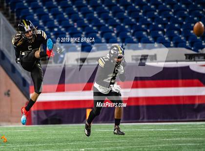 Thumbnail 3 in Central vs. Duxbury (MIAA Division 3 State Final) photogallery.