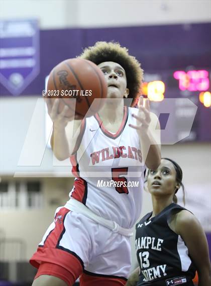 Thumbnail 3 in Example Academy Red vs. Westerville South (OGBR Classic in the City) photogallery.