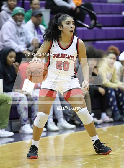 Thumbnail 3 in Example Academy Red vs. Westerville South (OGBR Classic in the City) photogallery.