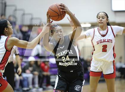 Thumbnail 3 in Example Academy Red vs. Westerville South (OGBR Classic in the City) photogallery.