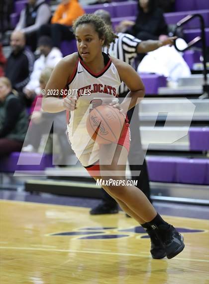 Thumbnail 2 in Example Academy Red vs. Westerville South (OGBR Classic in the City) photogallery.