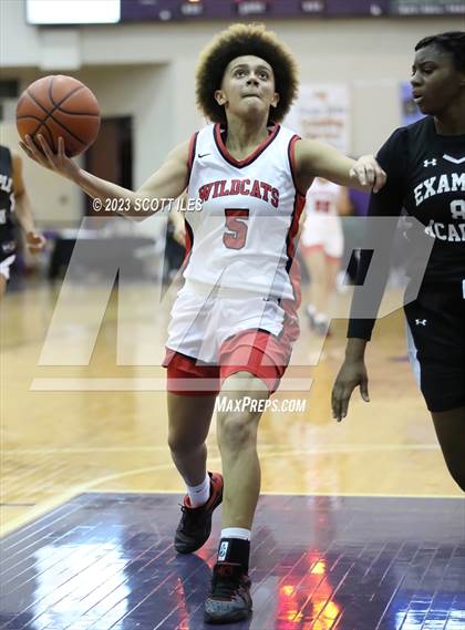 Thumbnail 3 in Example Academy Red vs. Westerville South (OGBR Classic in the City) photogallery.