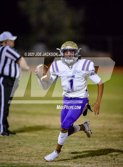 Thumbnail 1 in Sabino @ Catalina Foothills photogallery.
