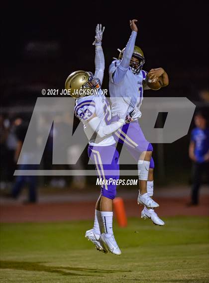 Thumbnail 3 in Sabino @ Catalina Foothills photogallery.