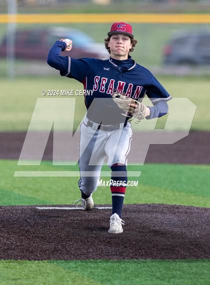 Thumbnail 2 in Seaman @ Basehor-Linwood photogallery.