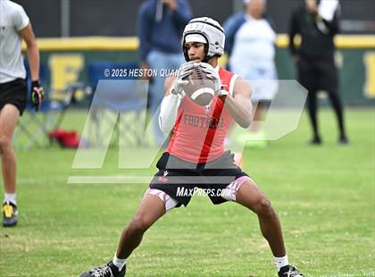 Thumbnail 2 in Capistrano Valley vs. Palos Verdes  (Battle at the Beach) photogallery.