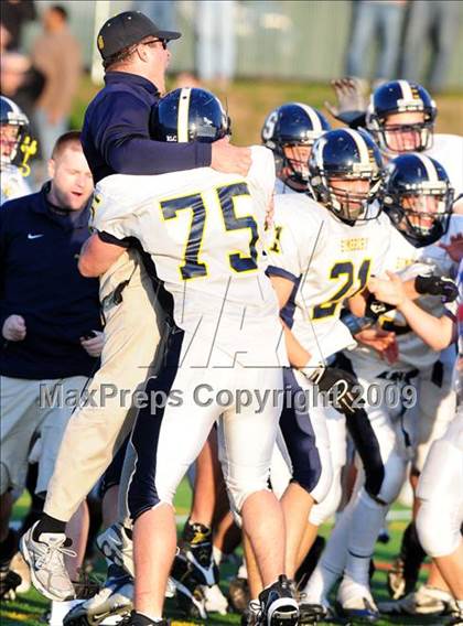 Thumbnail 2 in Simsbury @ Glastonbury photogallery.