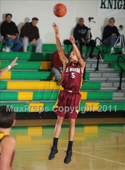 Thumbnail 2 in Mt. Carmel vs. El Modena (National Prep Classic) photogallery.