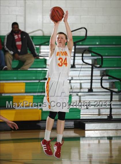 Thumbnail 3 in Mt. Carmel vs. El Modena (National Prep Classic) photogallery.