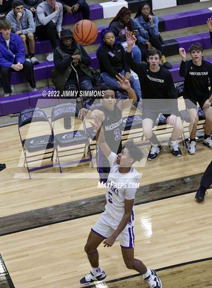 Thumbnail 1 in Collinsville @ Mascoutah (Mascoutah Tip-Off Classic) photogallery.