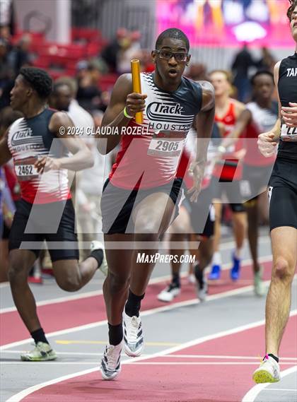 Thumbnail 3 in Arkansas High School Invitational photogallery.