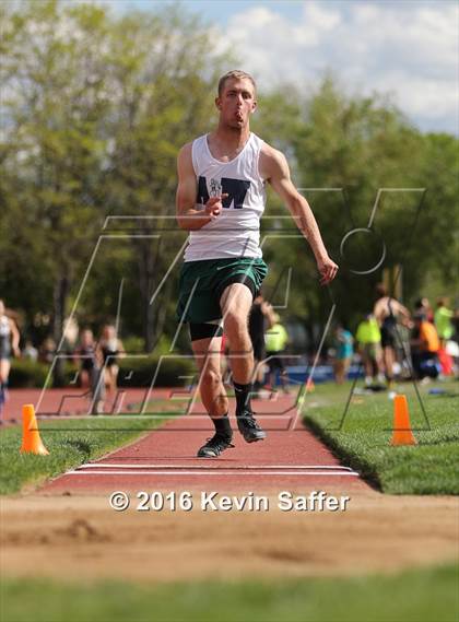 Thumbnail 2 in CHSAA Track and Field Championships photogallery.