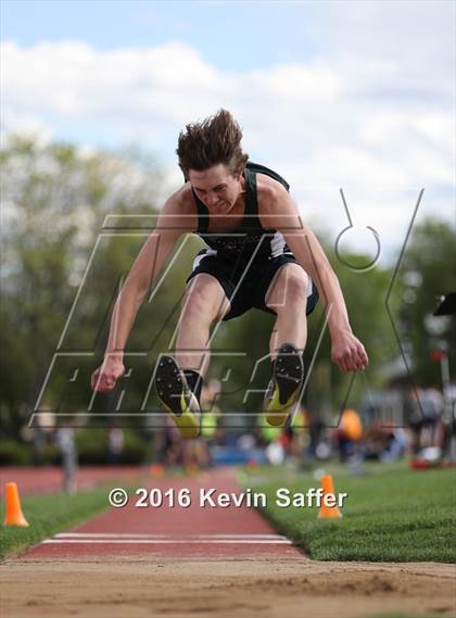 Thumbnail 3 in CHSAA Track and Field Championships photogallery.