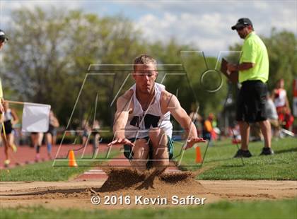 Thumbnail 3 in CHSAA Track and Field Championships photogallery.
