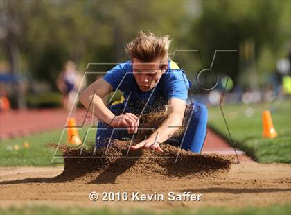 Thumbnail 2 in CHSAA Track and Field Championships photogallery.