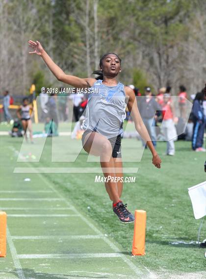 Thumbnail 3 in Bob Jenkins SCTCCCA Coaches Classic (Triple Jump, High Jump & Polevault) photogallery.