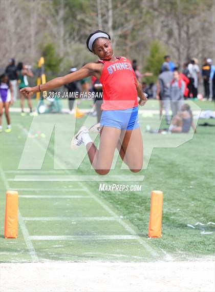Thumbnail 3 in Bob Jenkins SCTCCCA Coaches Classic (Triple Jump, High Jump & Polevault) photogallery.