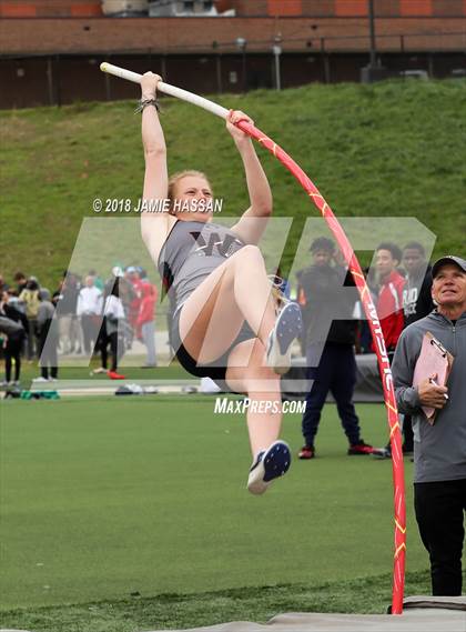 Thumbnail 3 in Bob Jenkins SCTCCCA Coaches Classic (Triple Jump, High Jump & Polevault) photogallery.