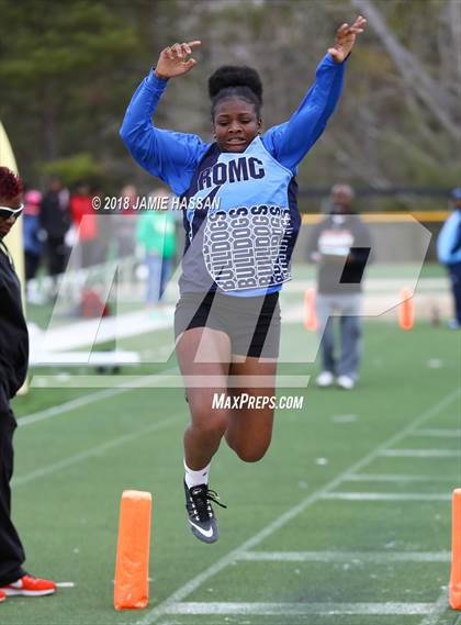 Thumbnail 1 in Bob Jenkins SCTCCCA Coaches Classic (Triple Jump, High Jump & Polevault) photogallery.