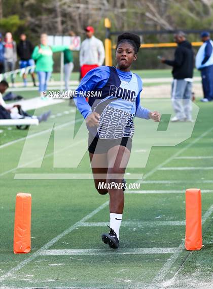 Thumbnail 2 in Bob Jenkins SCTCCCA Coaches Classic (Triple Jump, High Jump & Polevault) photogallery.