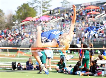 Thumbnail 2 in Bob Jenkins SCTCCCA Coaches Classic (Triple Jump, High Jump & Polevault) photogallery.