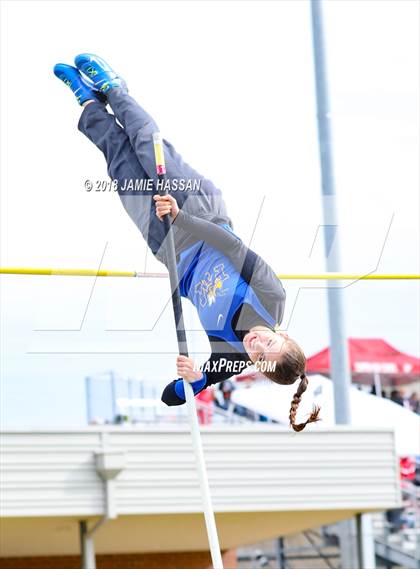 Thumbnail 3 in Bob Jenkins SCTCCCA Coaches Classic (Triple Jump, High Jump & Polevault) photogallery.