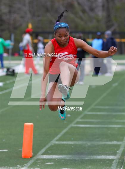 Thumbnail 3 in Bob Jenkins SCTCCCA Coaches Classic (Triple Jump, High Jump & Polevault) photogallery.