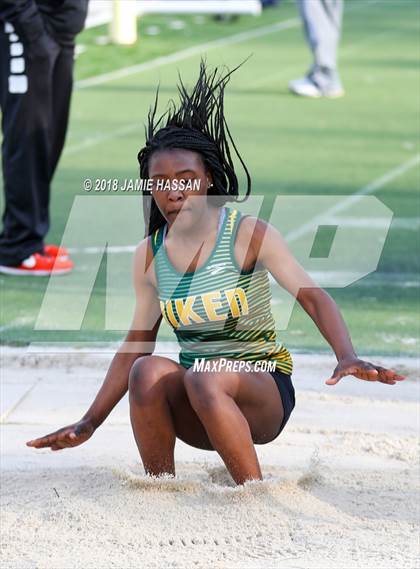 Thumbnail 3 in Bob Jenkins SCTCCCA Coaches Classic (Triple Jump, High Jump & Polevault) photogallery.