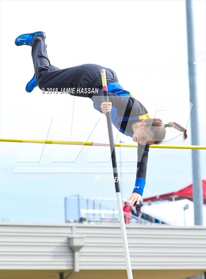 Thumbnail 1 in Bob Jenkins SCTCCCA Coaches Classic (Triple Jump, High Jump & Polevault) photogallery.