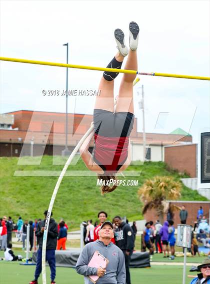 Thumbnail 1 in Bob Jenkins SCTCCCA Coaches Classic (Triple Jump, High Jump & Polevault) photogallery.