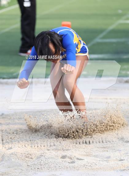 Thumbnail 2 in Bob Jenkins SCTCCCA Coaches Classic (Triple Jump, High Jump & Polevault) photogallery.