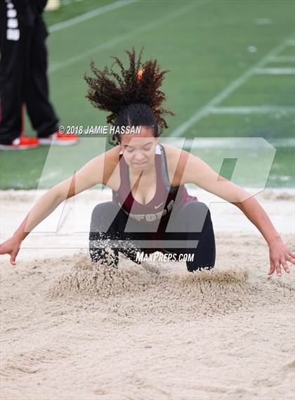 Thumbnail 3 in Bob Jenkins SCTCCCA Coaches Classic (Triple Jump, High Jump & Polevault) photogallery.