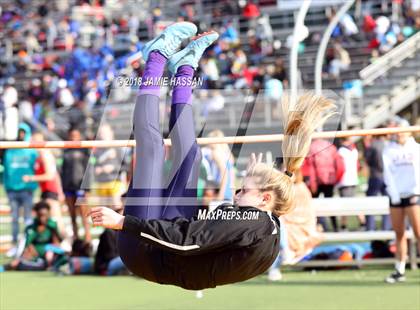 Thumbnail 2 in Bob Jenkins SCTCCCA Coaches Classic (Triple Jump, High Jump & Polevault) photogallery.