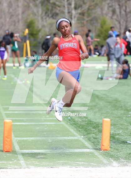 Thumbnail 2 in Bob Jenkins SCTCCCA Coaches Classic (Triple Jump, High Jump & Polevault) photogallery.