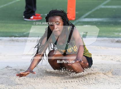 Thumbnail 1 in Bob Jenkins SCTCCCA Coaches Classic (Triple Jump, High Jump & Polevault) photogallery.