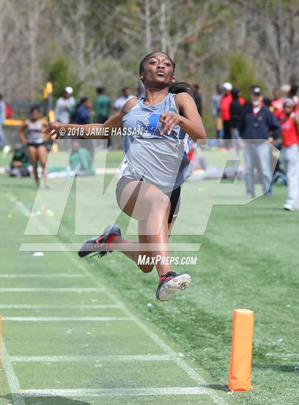 Thumbnail 2 in Bob Jenkins SCTCCCA Coaches Classic (Triple Jump, High Jump & Polevault) photogallery.