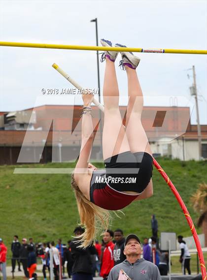 Thumbnail 1 in Bob Jenkins SCTCCCA Coaches Classic (Triple Jump, High Jump & Polevault) photogallery.