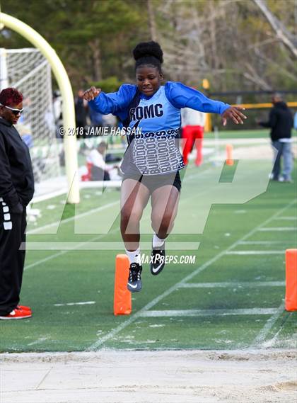 Thumbnail 3 in Bob Jenkins SCTCCCA Coaches Classic (Triple Jump, High Jump & Polevault) photogallery.